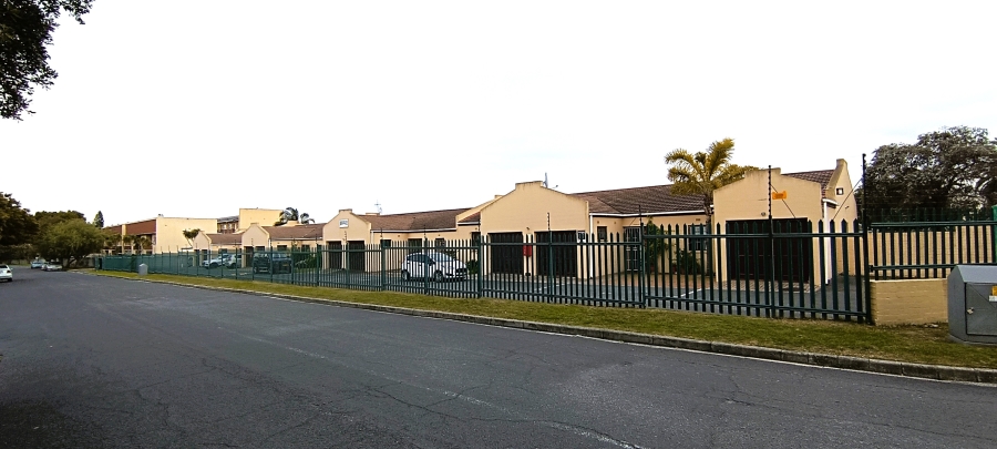 2 Bedroom Property for Sale in Silver Oaks Western Cape